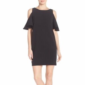 CeCe Black Cold Shoulder Shift Mini Cocktail Wedding Guess Dress. Size 6